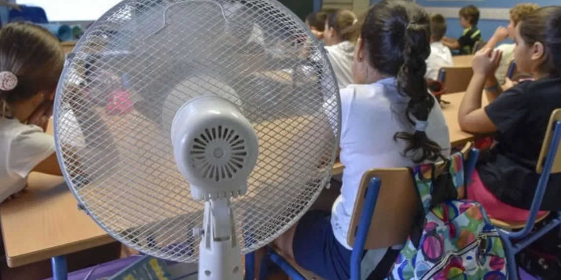 Escuelas de Coahuila tomarán clases en línea desde el 24 de junio