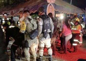 Sube a 9 el número de fallecidos al caer escenario de Máynez