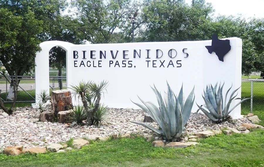 Mamá de Eagle Pass olvida a su bebé dentro del auto a más de 40 grados