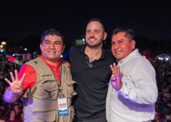 Celebran miles de personas tiunfo de Jacobo y la 4T en Piedras Negras