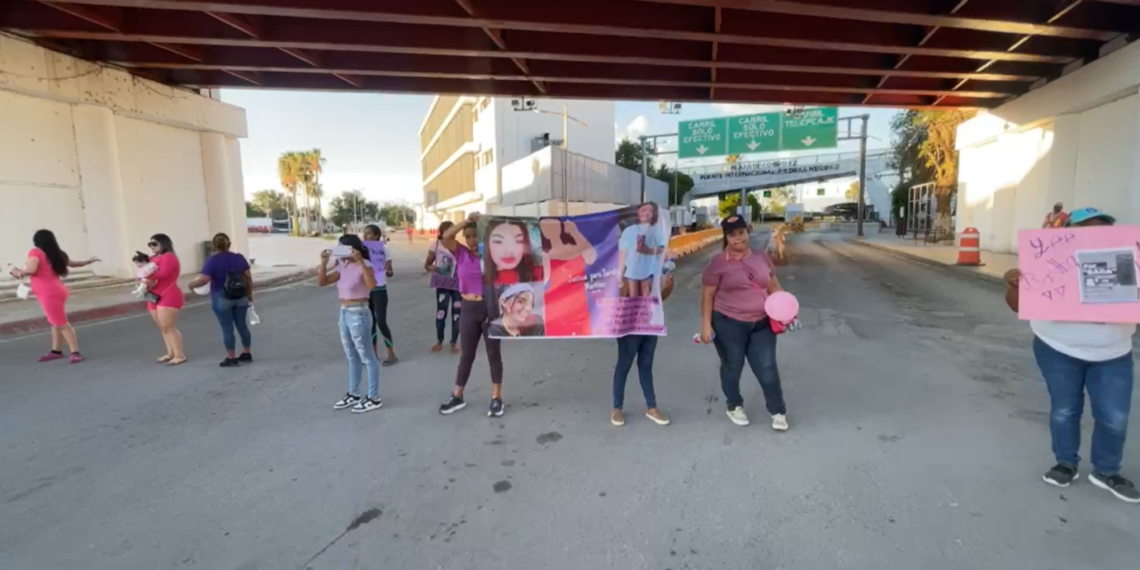 Familiares y Colectivo de Búsqueda bloquean Puente Uno por desaparición de mujeres en PN