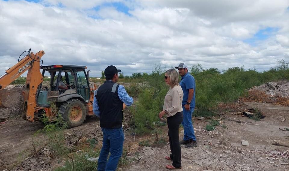 Mpio sigue limpieza de arroyos en medio de lluvias luego de manifestaciones