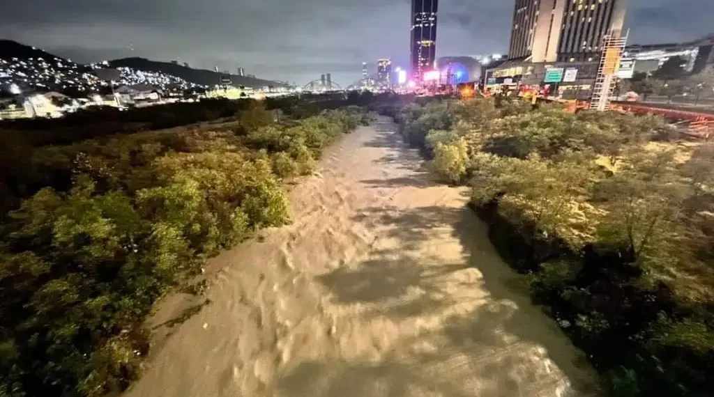 Cuatro fallecidos por lluvias torrenciales en Nuevo León