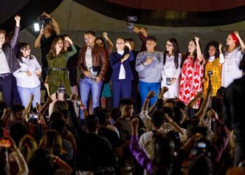 Promete Sheinbaum que educación universitaria será “verdaderamente gratuita”