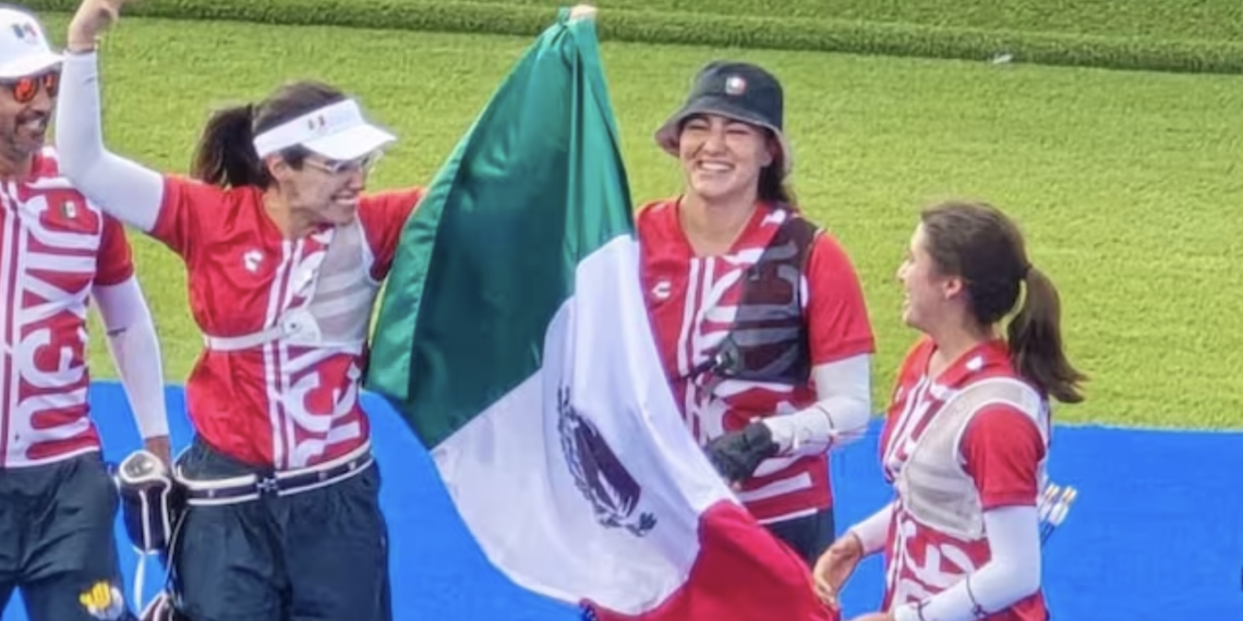 Coahuilenses dan a México primer medalla olímpica en París; ganan bronce en tiro con arco femenil