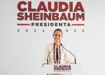 Destaca Sheinbaum que mujeres indígenas serán las primeras en recibir pensión de 60 a 64 años