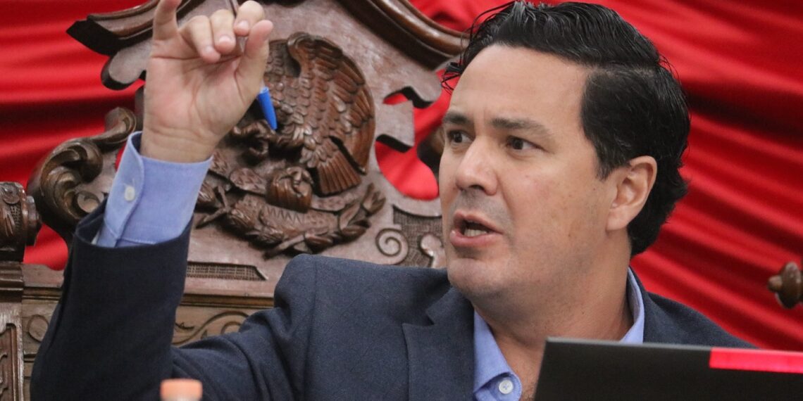 Pide diputado Gerardo Aguado evitar desaparición del INAI