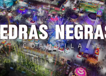 Regresan juegos mecánicos que destruyeron Macroplaza en 2022