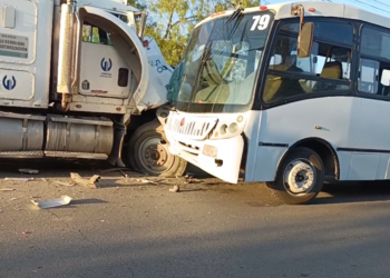 Cuatro choques consecutivos este viernes ante falta de tránsitos en PN