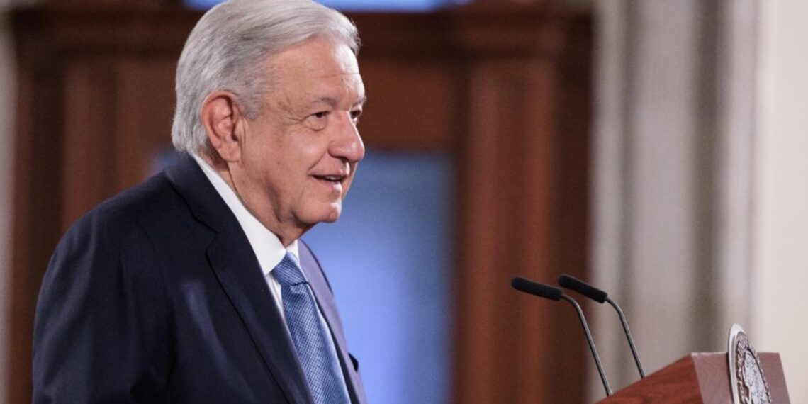 AMLO pausa relación con embajada de EU; “respetamos soberanía de México”, responde Ken Salazar