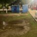 Letrinas encharcadas y fuga de aguas negras afectan fiestas patrias de Macroplaza