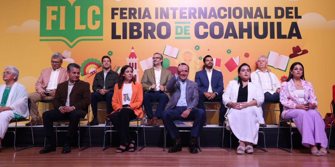 INAUGURA MANOLO JIMÉNEZ LA FERIA INTERNACIONAL DEL LIBRO COAHUILA 2024 «LEER ES DE GIGANTES”