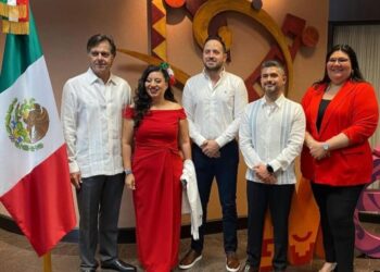 Consulado mexicano en Eagle Pass celebra Grito con alcalde electo de PN