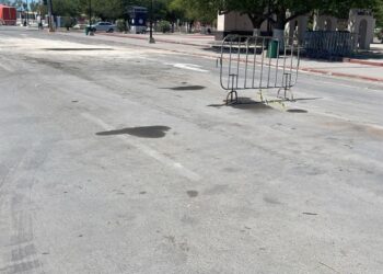 Crecen daños en av 16 de Septiembre tras retirada de juegos mecanicos