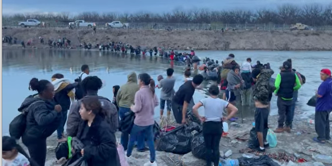 Desarticulan en San Antonio pandilla de migrantes venezolanos