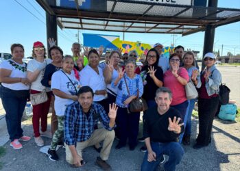 Obradoristas de PN asisten a despedida de AMLO y toma de posesión de Sheinbaum