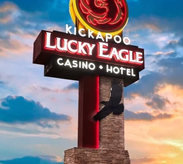 Residente de Laredo, Tx gana un millón de dólares en Casino Kikapú de Eagle Pass
