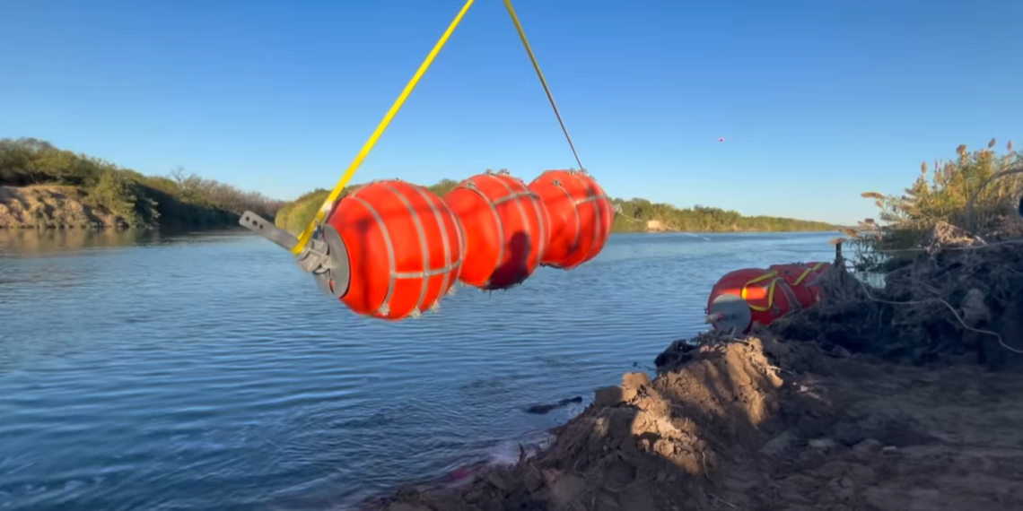 Instala Abbott más boyas en el Río Bravo