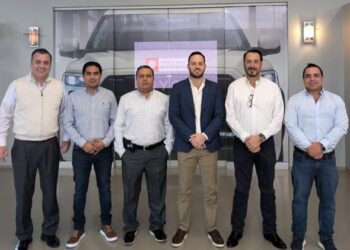Inicia Jacobo gira en SA; buscará recursos de NADBank para infraestructura de PN