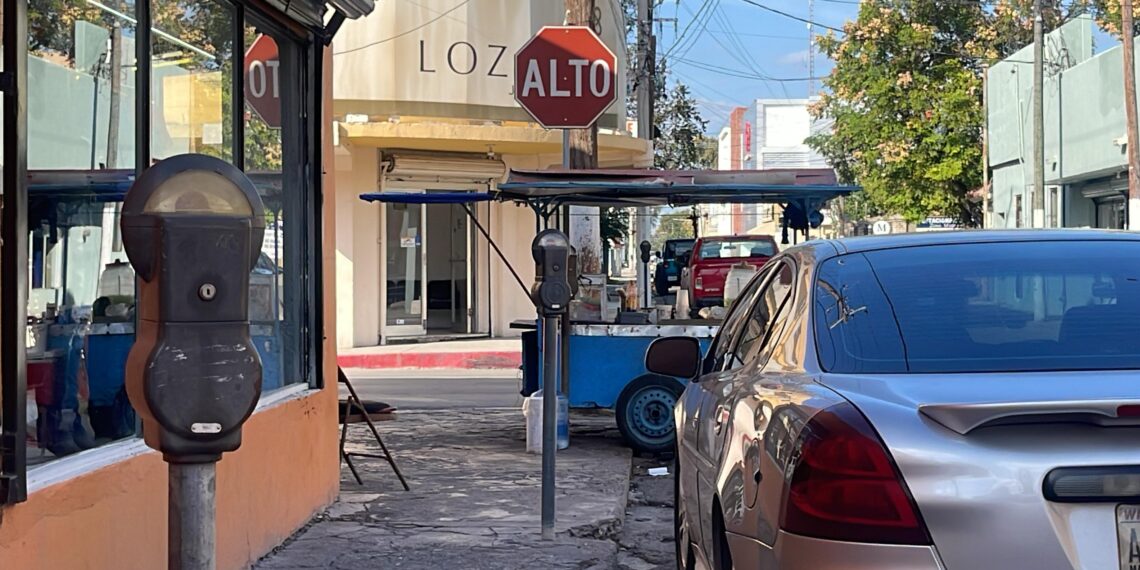Automovilistas dejan de poner monedas a parquímetros en centro de PN