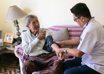 Abren contratación de enfermas y médicos en PN para nuevo programa de salud federal