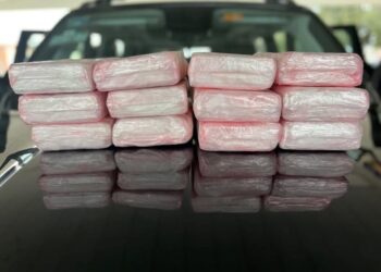 Detienen a mujeres mexicanas con 372 mil dólares de cocaína en Puente Uno