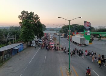 Salen de Chiapas más 2 mil migrantes; buscan llegar a EU antes que Trump asuma la presidencia