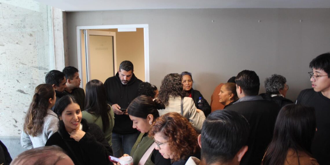 Caos por despidos masivos en Presidencia Municipal