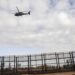 Envía Abbott aviones, helicópteros y 400 soldados más a la frontera