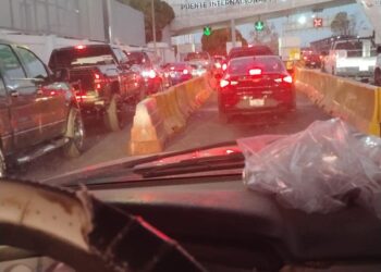 Detiene GN 2 mujeres estadounidenses con armas en Puente Uno de PN