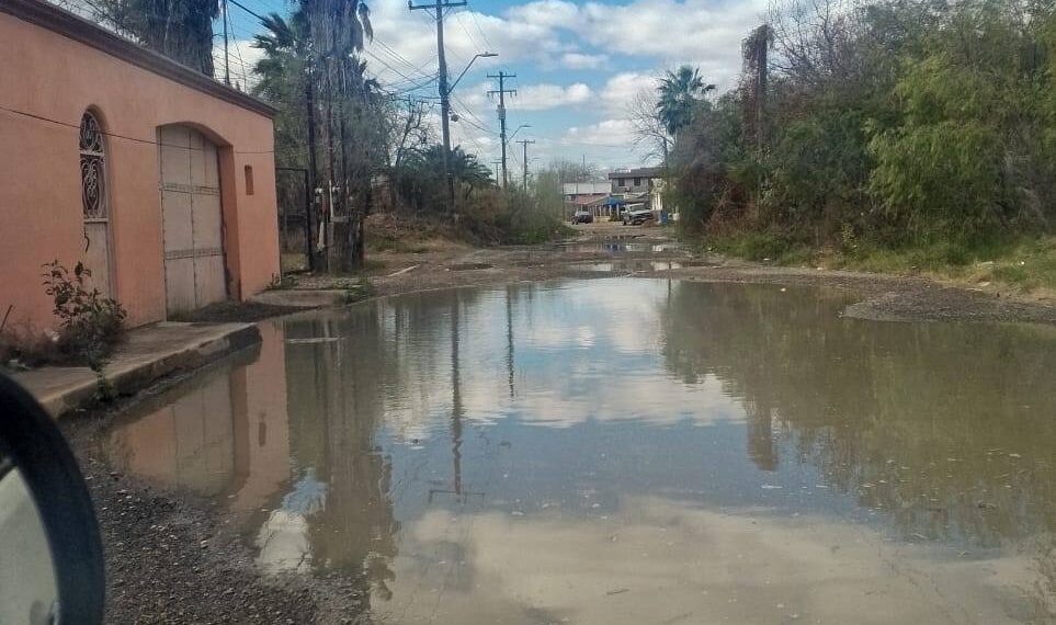 Piden solución a laguna de drenaje en col Malvinas
