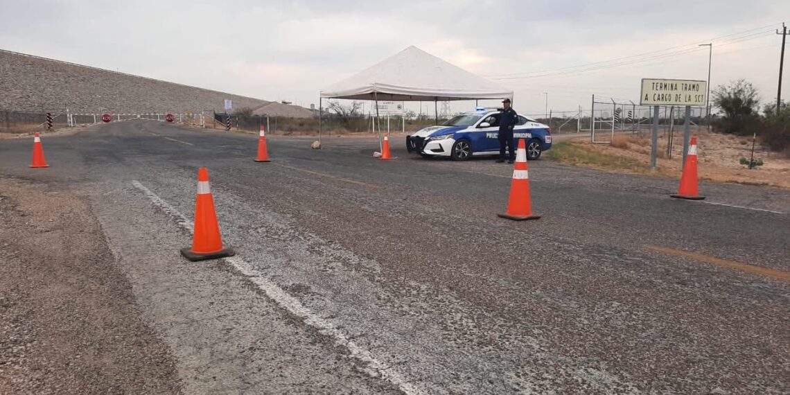 Acuña Instala Puntos de Control Informativos para Seguridad Vial en Carretera a Presa La Amistad