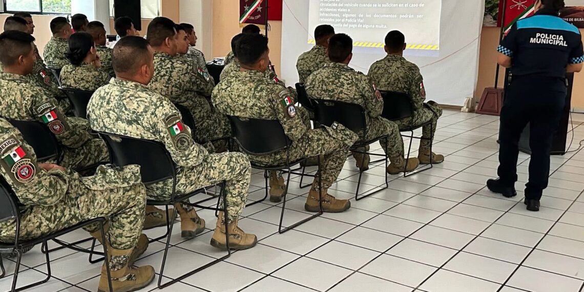 Refuerzan Seguridad Vial en Acuña con Pláticas a Personal Militar
