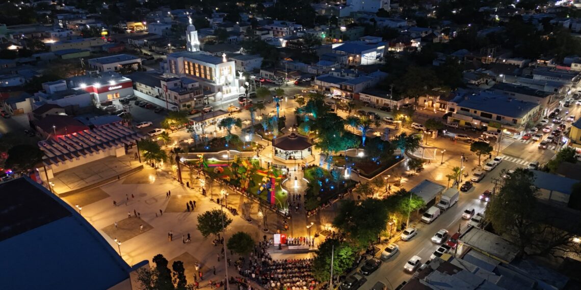 ENTREGA EMILIO DE HOYOS, RENOVACIÓN DE LA PLAZA BENJAMÍN CANALES: EL CORAZÓN DE ACUÑA VUELVE A LATIR
