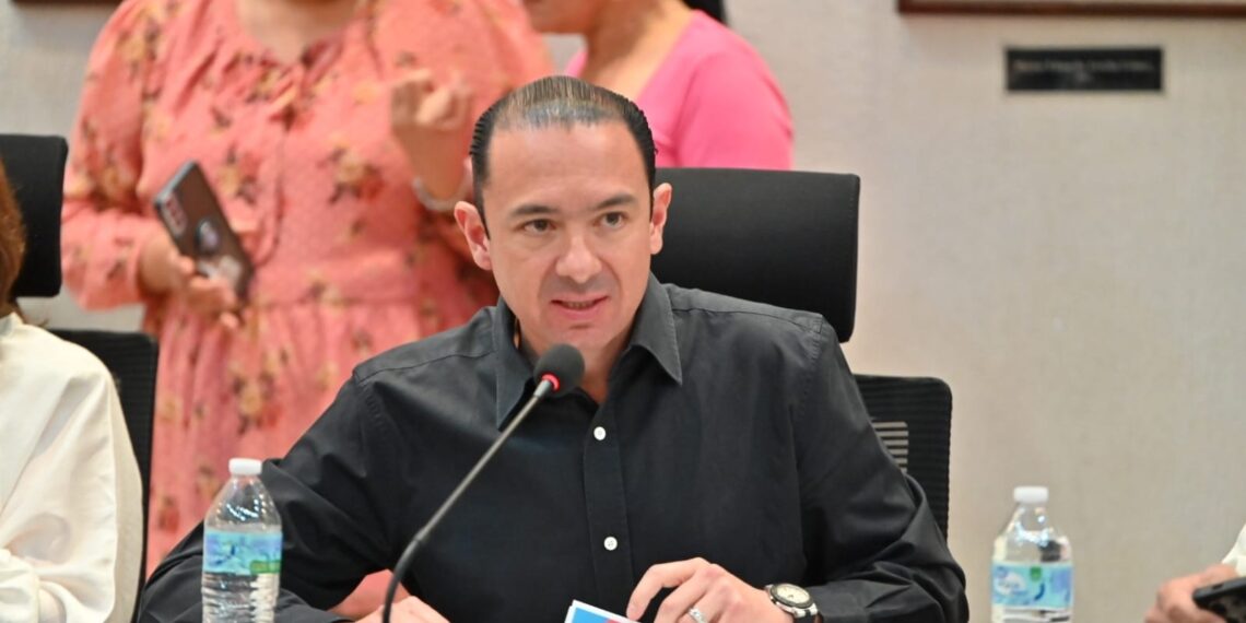 Cabildo de Acuña aprueba donación de ambulancia a Cruz Roja y convenio para Feria de La Amistad 2025