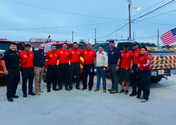 Acuña da la bienvenida a sus héroes; regresan bomberos, Protección Civil y Fundación 911 de apoyar emergencia por inundaciones en Texas