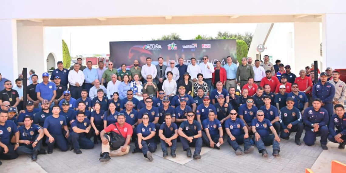 Acuña recibe alcaldes y organizaciones para fortalecer Protección Civil y Bomberos