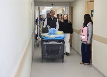 Acuña da la bienvenida a sus primero ciudadanos de 2026