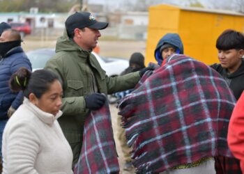 Continúa por segundo día operativo «abrigando corazones», en apoyo a sectores vulnerables de Acuña