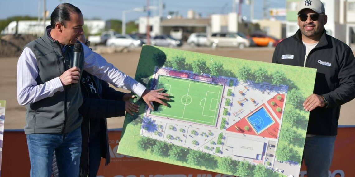 Dan banderazo de inicio a construcción de cancha de pasto sintético en col Colinas del Valle