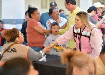 Concluye Feria de la Mujer organizada por el Mpio de Acuña a beneficio de más de mil mujeres