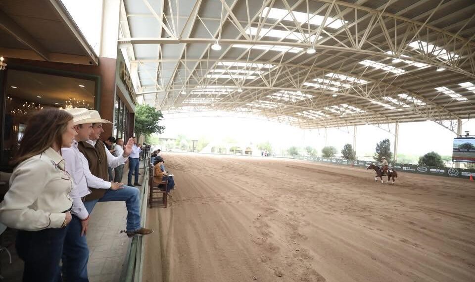 Gobierno de Acuña felicita a rancho «El Fortín» por organizar  la National Reining Horse Association / NRHA MX