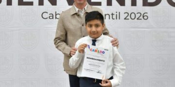 Integrantes de Cabildo Infantil 2026 reciben reciben nombramiento de manos de alcalde, Emilio de Hoyos