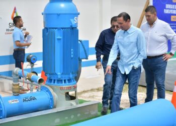Simas fortalece abasto de agua en Acuña con nueva línea de conducción de 6 mts