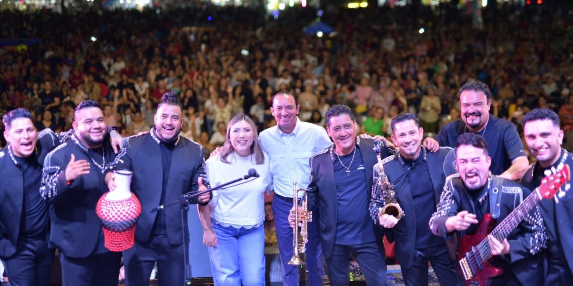 Gobierno municipal celebra a mamás de Acuña