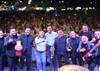 Gobierno municipal celebra a mamás de Acuña