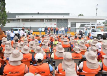 Refuerza Emilio de Hoyos labores de imagen urbana con nuevo equipamiento para programa «Acuña te quiero»