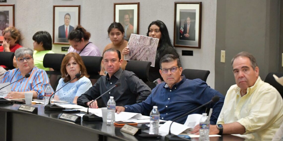 Aprueban por mayoría informe de avance de gestión y avances financieros del segundo semestre de 2026