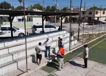 Supervisa Emilio de Hoyos obras y proyectos en distintos sectores de Acuña