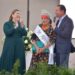 En velada de tradición, sabor y reconocimiento, eligen a Lorena Mtz como reina de personas adultas mayores de Acuña